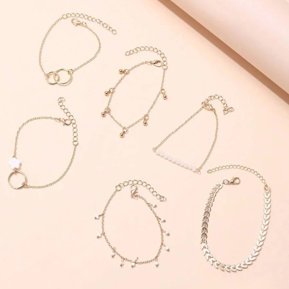 Gold Tone Beads Flower Bracelet Set - Picture 3 of 4